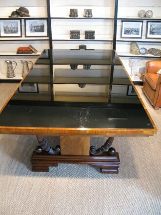 Art deco dining table in the neoclassical taste c.1930