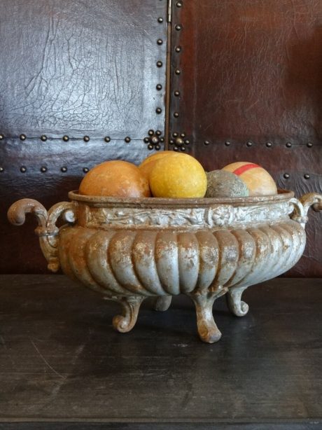 Antique cast iron jardiniere c.1910