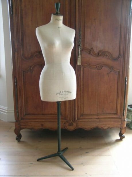 Vintage parisian mannequin