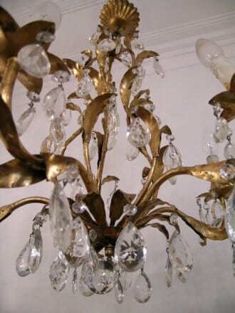 1940s French gilded metal chandelier with glass drops