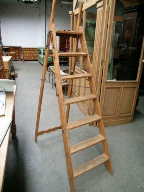 English 1920s wooden ladder
