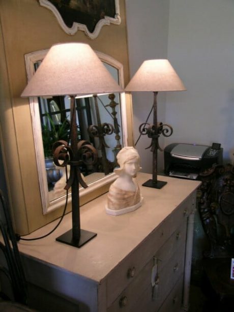 Pair of roof finial lamps