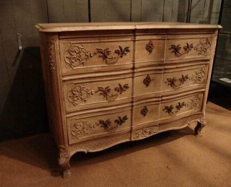 Louis XV style bleached oak commode c.1900