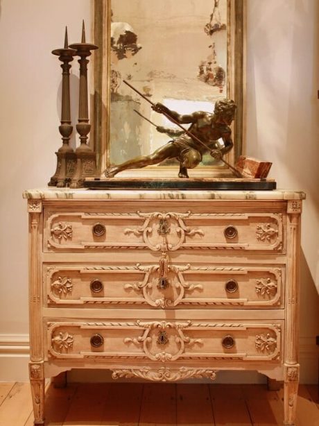 Bleached LXVI commode c.1800