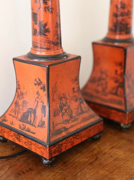 Pair of antique painted tole metal lamps in the chinoiserie style