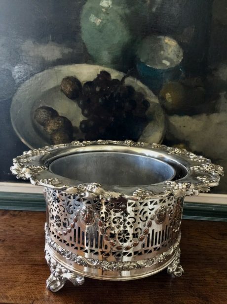 Impressive Antique champagne or wine bucket c.1900