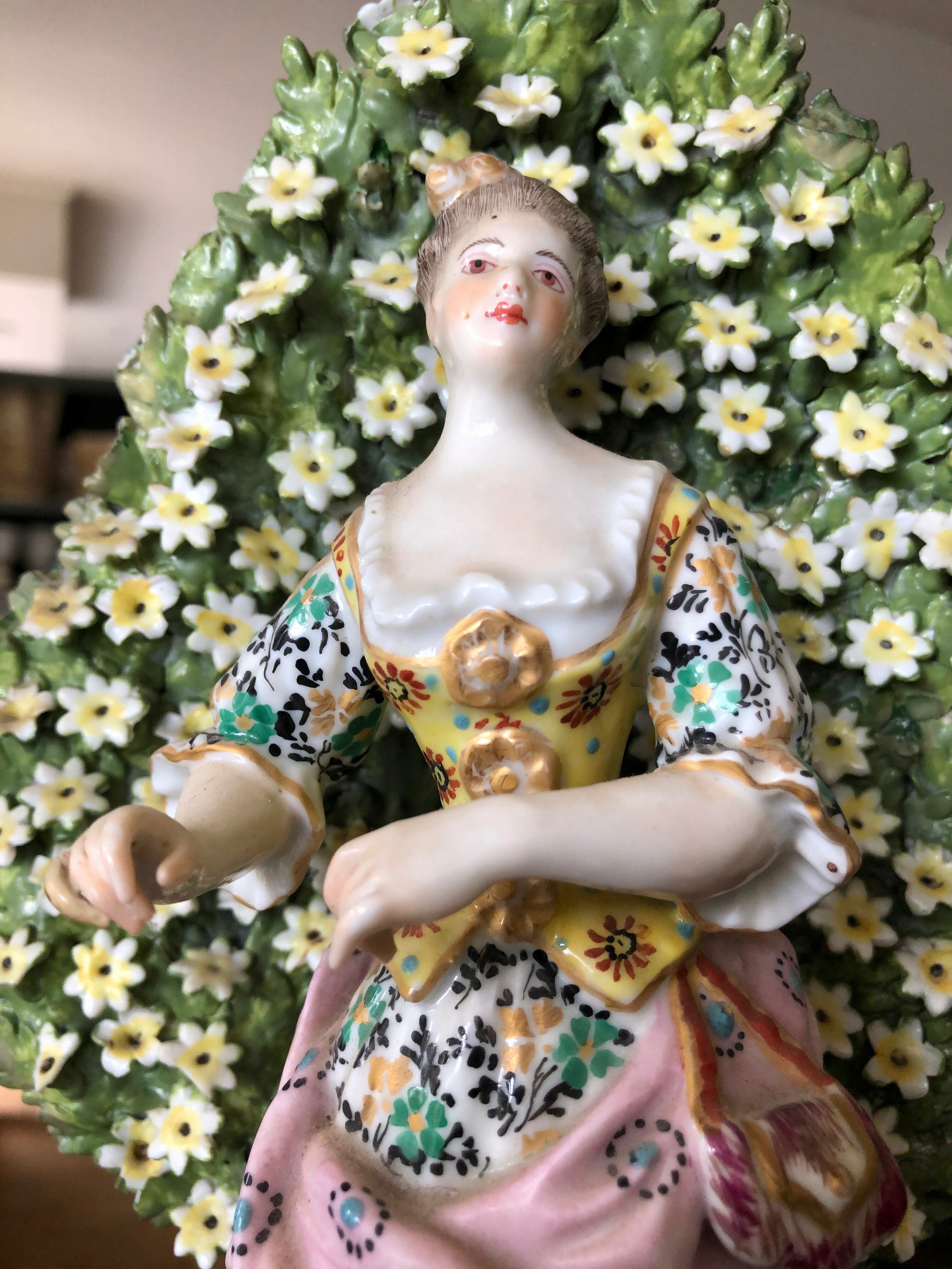 figurines stores