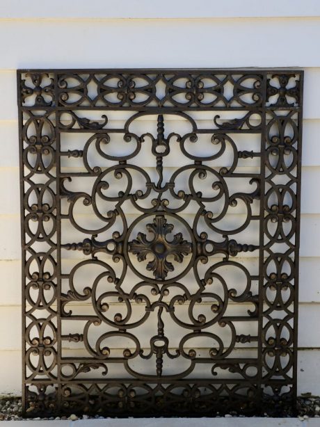 Antique French cast iron element