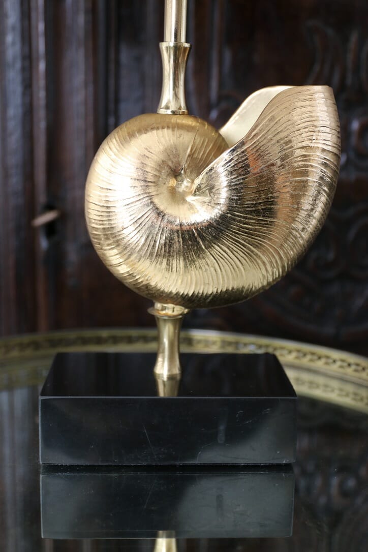 Vintage Brass Nautilus shell table lamp c.1970 – European Antiques