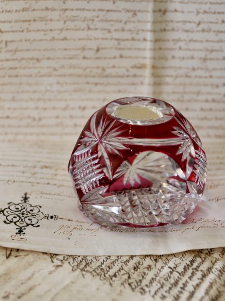 Val St lambert cranberry paperweight, Belgium.