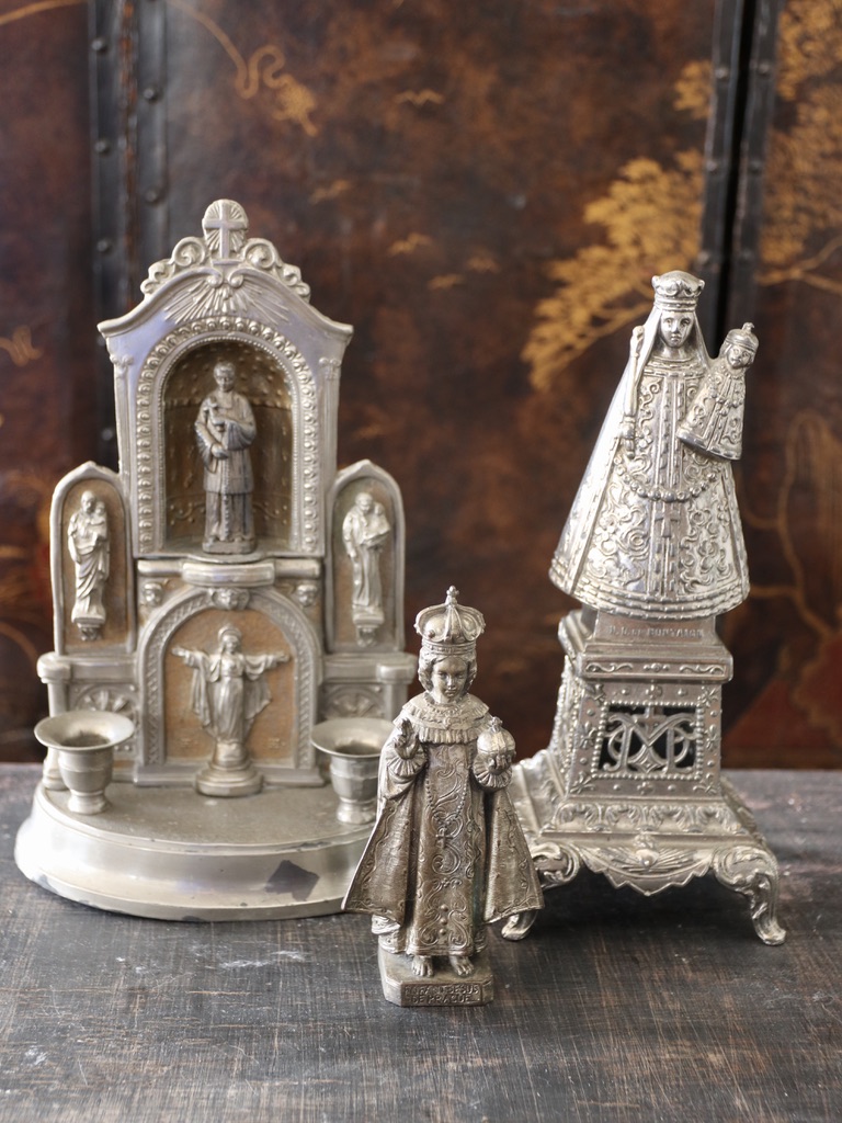 A Belgian mid-century travelling altar shrine